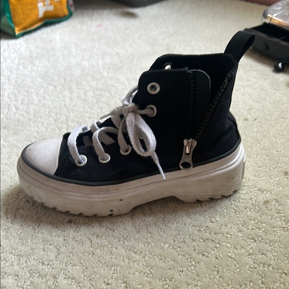 Converse Black and White High-Top Sneakers - Picture 2 of 4